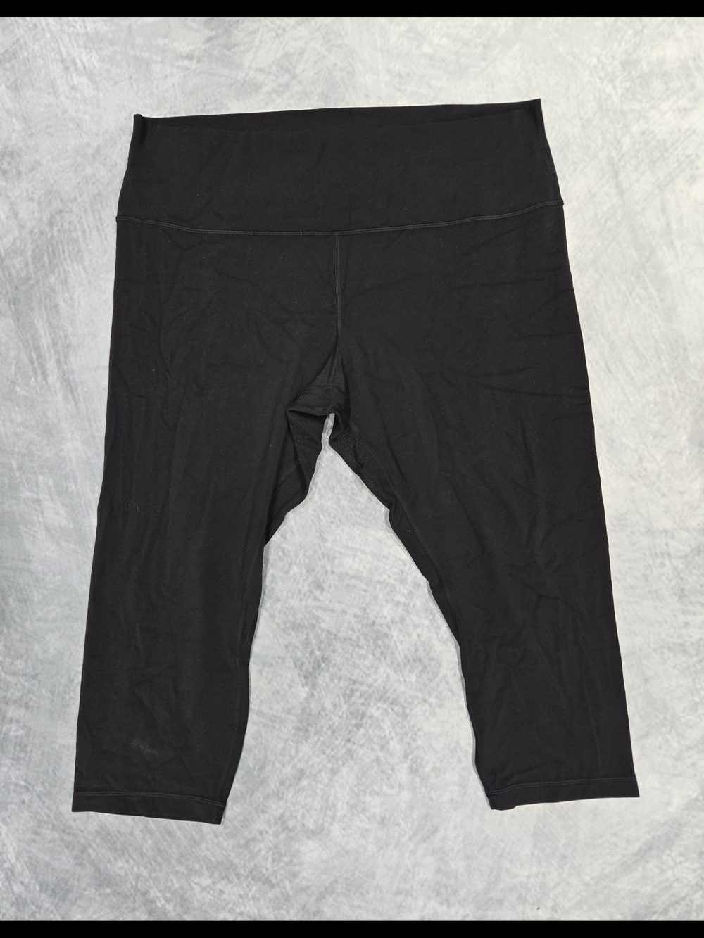 Lululemon Align high-rise cropped leggings featuring the signature logo on the b